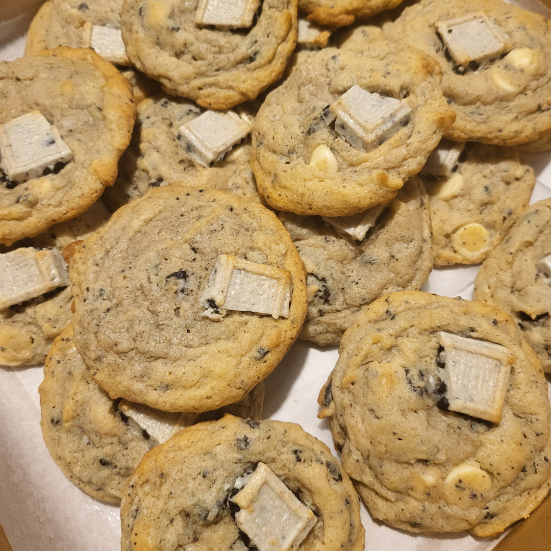 12 pcs – Jumbo Cookies